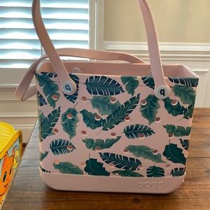 Baby Bogg bag in Palmtastic print.